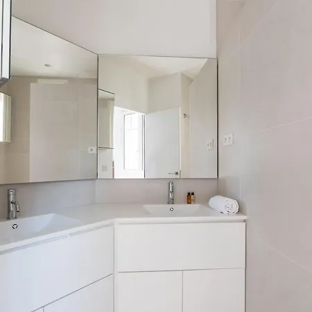 Apartment Veeve - Ethereal Light Paris