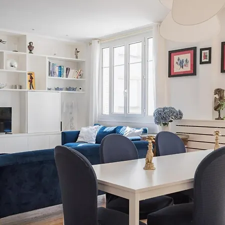 Veeve - Ethereal Light Apartment Paris